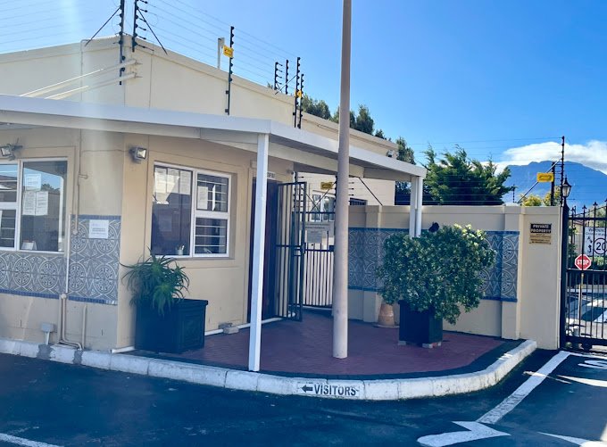 2 Bedroom Property for Sale in Admirals Park Western Cape